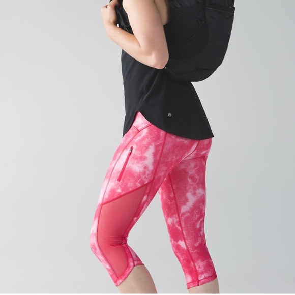 Lululemon Sun Runner Crop 4 - Picture 2 of 7